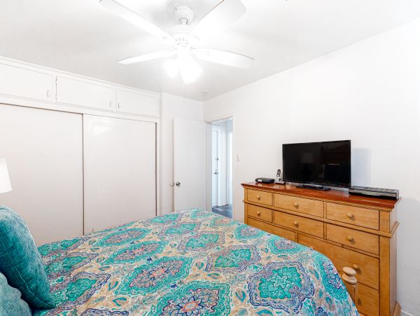 San Diego Beach Communities North Home 1028453