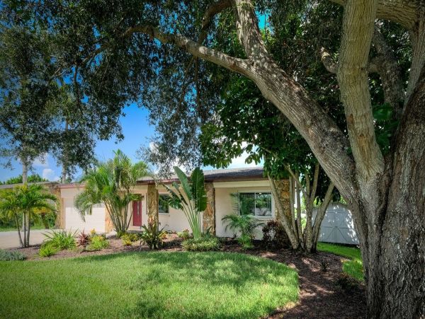 Water Views Bradenton Vacation Pool Home Three Bedroom
