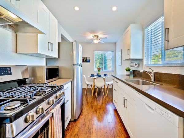 San Diego Beach Communities North Home 1028457