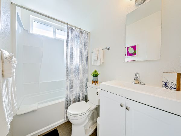 San Diego Beach Communities North Home 1028457