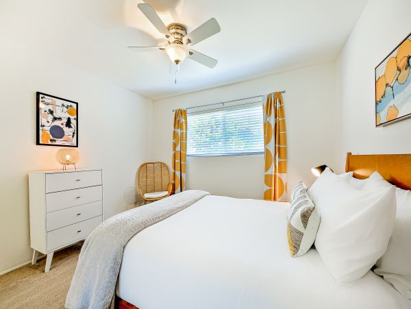 San Diego Beach Communities North Home 1028457
