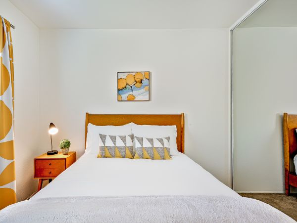 San Diego Beach Communities North Home 1028457