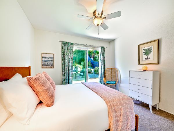 San Diego Beach Communities North Home 1028457