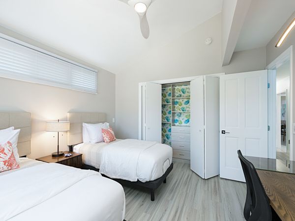 San Diego Beach Communities North Home 1028458