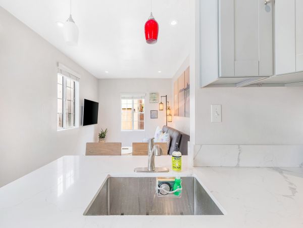 San Diego Beach Communities North Home 1028459