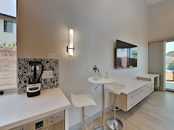 San Diego Beach Communities North Home 1028460