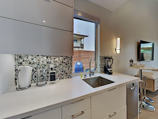 San Diego Beach Communities North Home 1028460