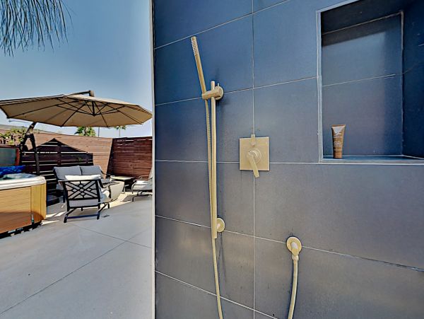 San Diego Beach Communities North Home 1028460