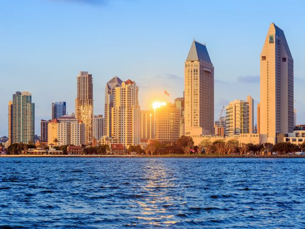 San Diego Beach Communities North Home 1028460