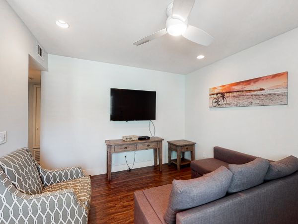San Diego Beach Communities North Home 1028461