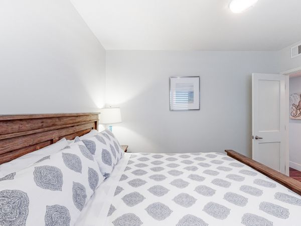 San Diego Beach Communities North Home 1028461