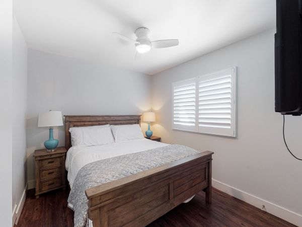 San Diego Beach Communities North Home 1028464