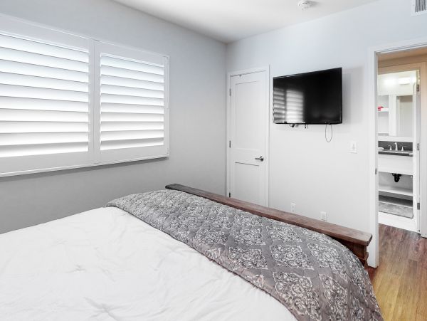 San Diego Beach Communities North Home 1028464
