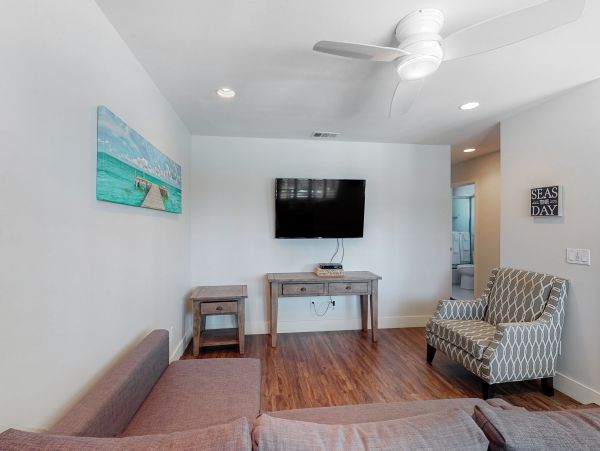 San Diego Beach Communities North Home 1028466