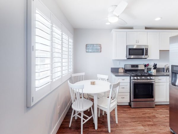 San Diego Beach Communities North Home 1028467