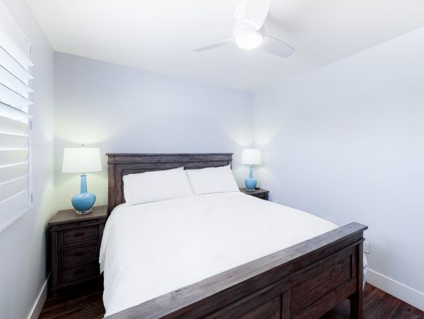 San Diego Beach Communities North Home 1028467