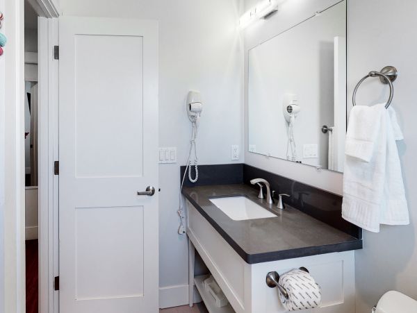 San Diego Beach Communities North Home 1028467