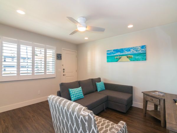 San Diego Beach Communities North Home 1028468
