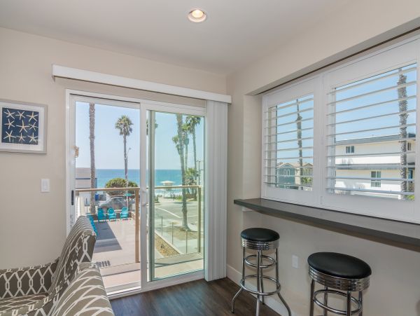San Diego Beach Communities North Home 1028468