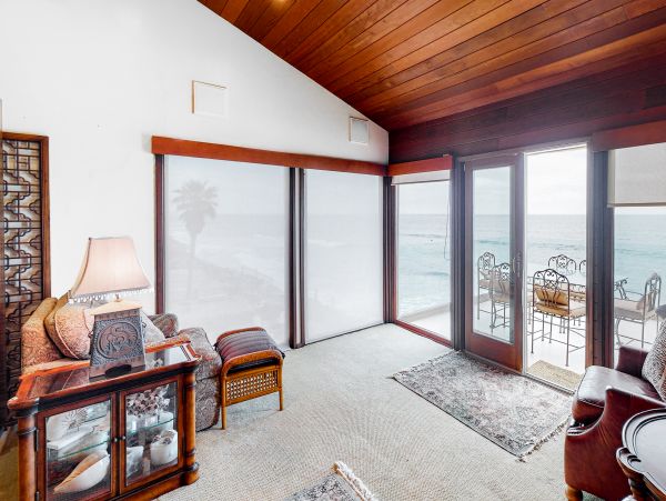 San Diego Beach Communities North Home 1028470