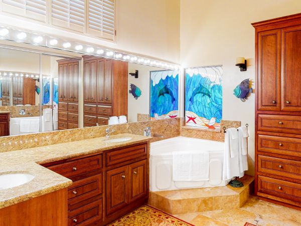 San Diego Beach Communities North Home 1028470