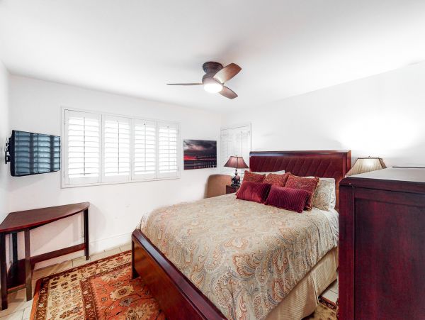 San Diego Beach Communities North Home 1028470