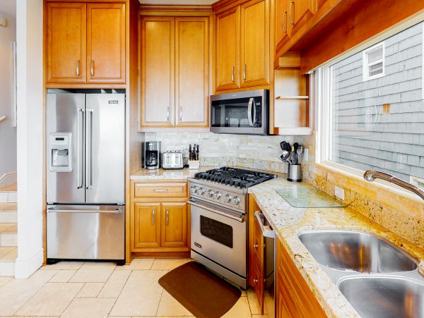 San Diego Beach Communities North Home 1028471