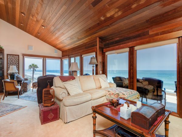San Diego Beach Communities North Home 1028472