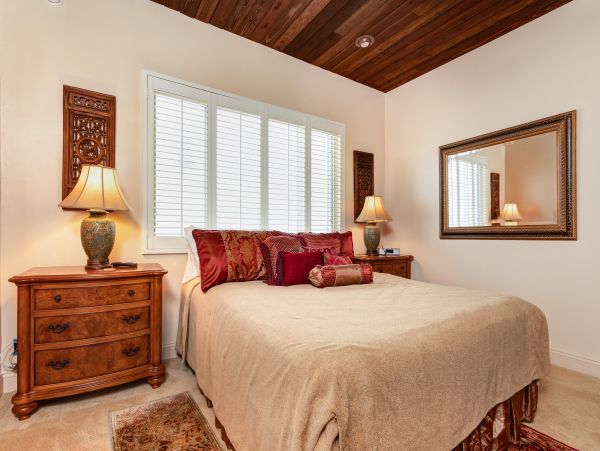 San Diego Beach Communities North Home 1028472