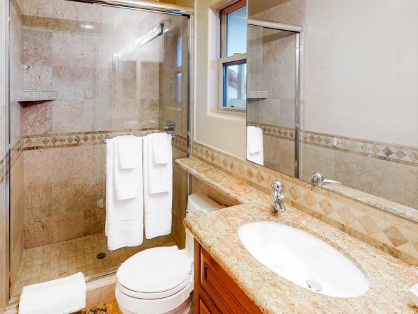 San Diego Beach Communities North Home 1028472