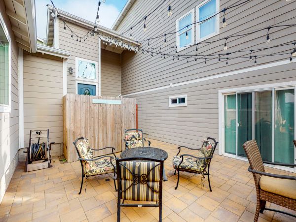 San Diego Beach Communities North Home 1028473