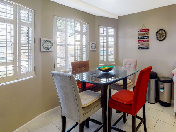 San Diego Beach Communities North Home 1028473