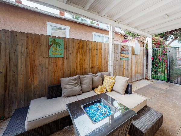 San Diego Beach Communities North Home 1028473