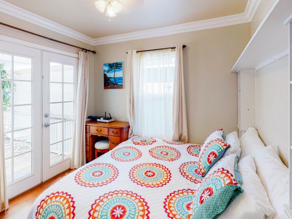 San Diego Beach Communities North Home 1028474