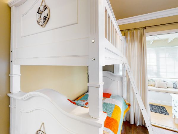 San Diego Beach Communities North Home 1028474