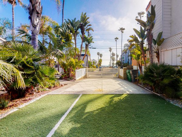 San Diego Beach Communities North Home 1028474
