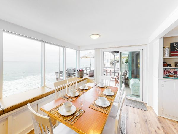 San Diego Beach Communities North Home 1028475