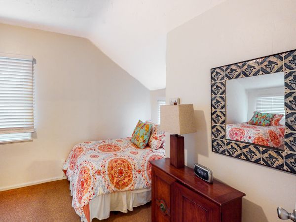 San Diego Beach Communities North Home 1028475