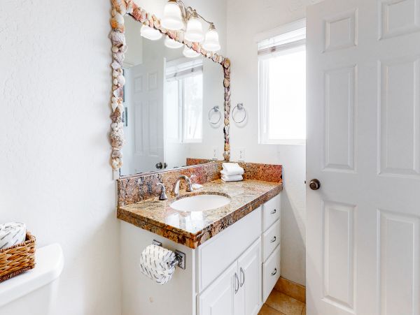 San Diego Beach Communities North Home 1028476