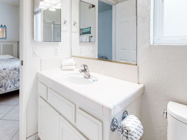 San Diego Beach Communities North Home 1028476