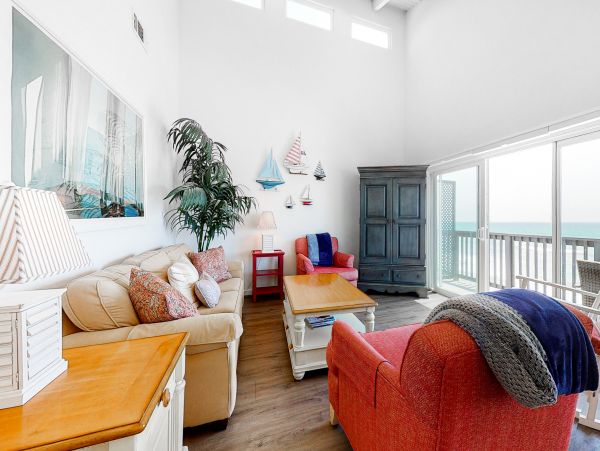 San Diego Beach Communities North Home 1028477
