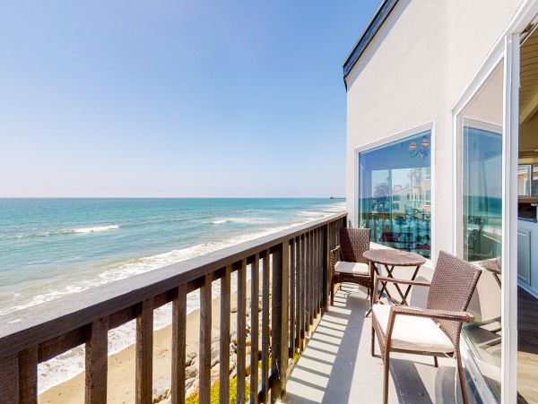 San Diego Beach Communities North Home 1028477