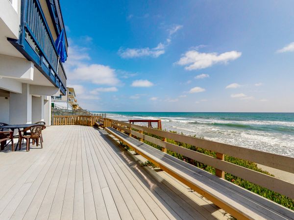 San Diego Beach Communities North Home 1028477
