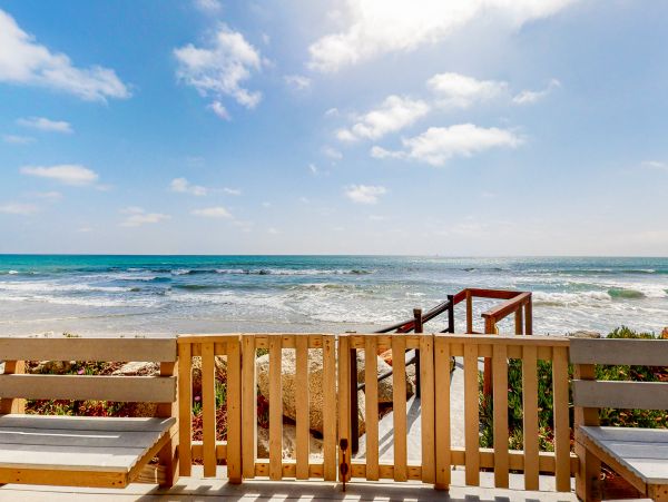 San Diego Beach Communities North Home 1028477