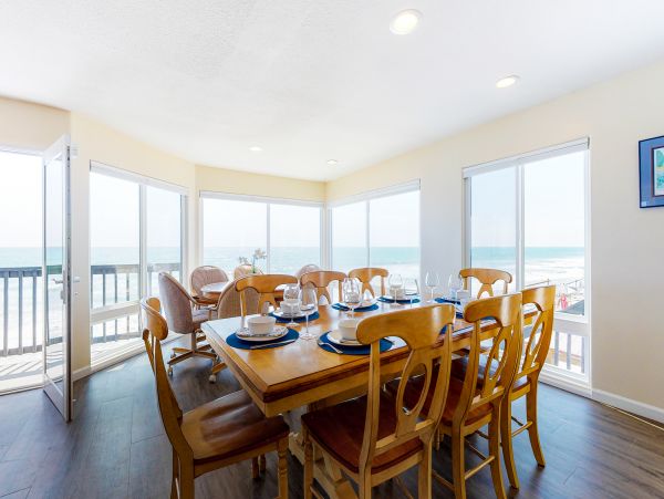 San Diego Beach Communities North Home 1028478