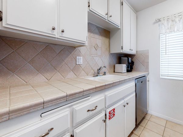 San Diego Beach Communities North Home 1028479