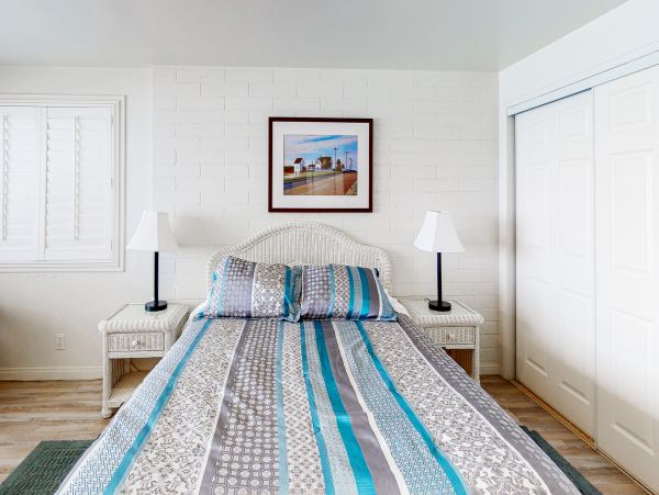 San Diego Beach Communities North Home 1028482