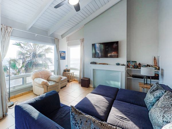 San Diego Beach Communities North Home 1028483