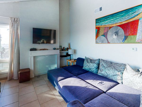 San Diego Beach Communities North Home 1028483