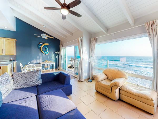 San Diego Beach Communities North Home 1028483